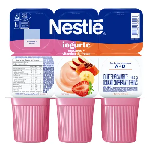 Iogurte Morango + Vitamina de Frutas Nestlé Bandeja 510g 6 Unidades